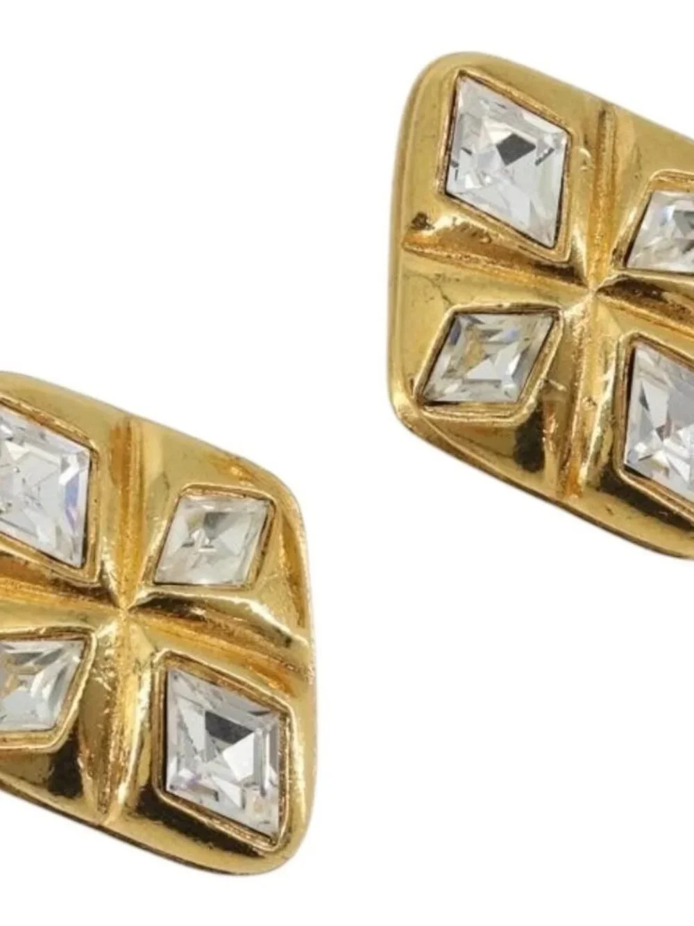 CHANEL Earring Metal Gold Tone CC Auth bs35890